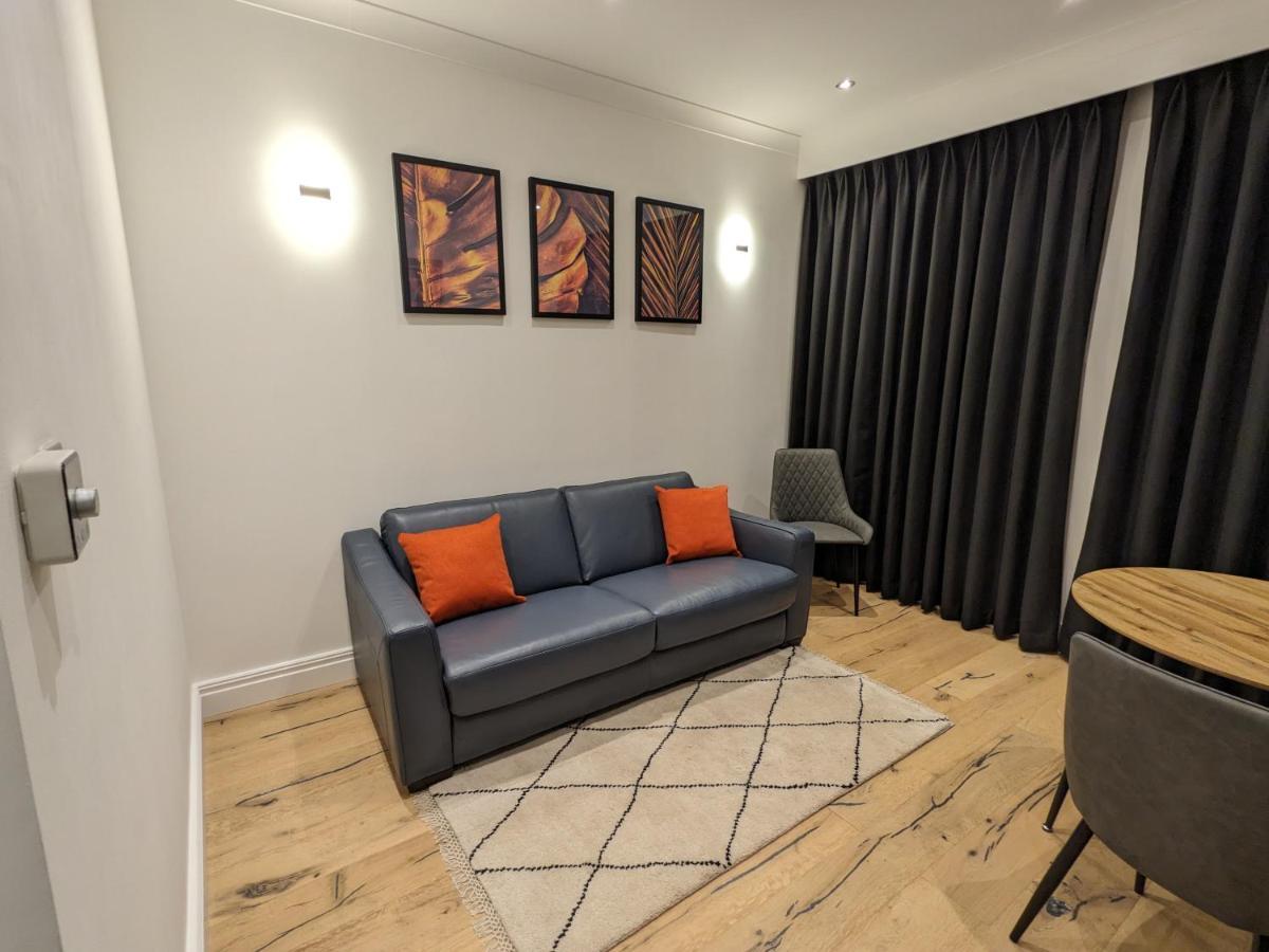 Modern Aptmt, 2 Stops To Central London, Smart Lock, Netflix Ealing Eksteriør bilde