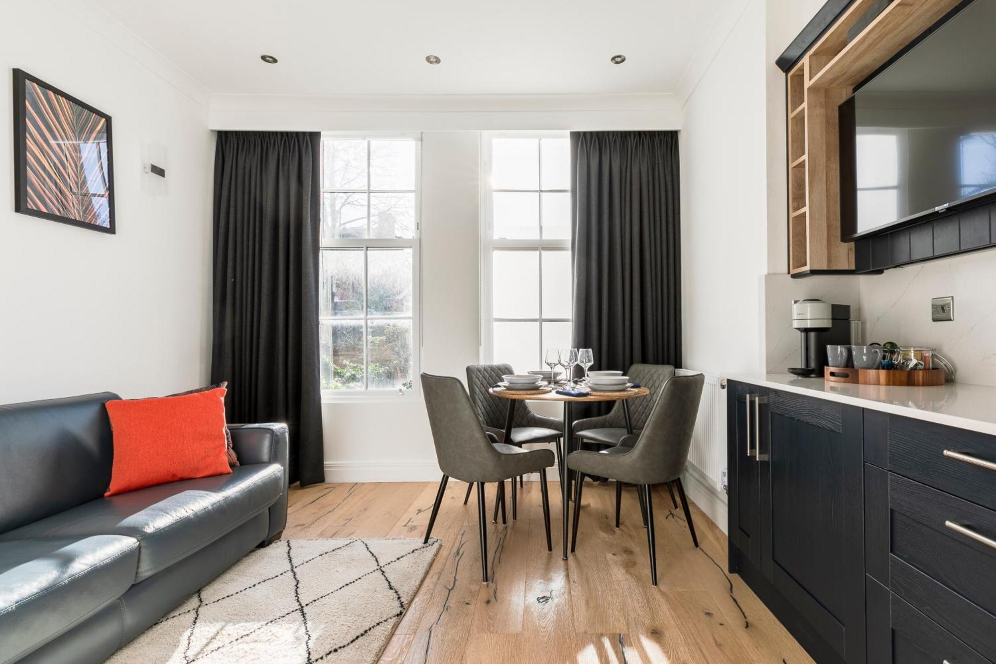 Modern Aptmt, 2 Stops To Central London, Smart Lock, Netflix Ealing Eksteriør bilde