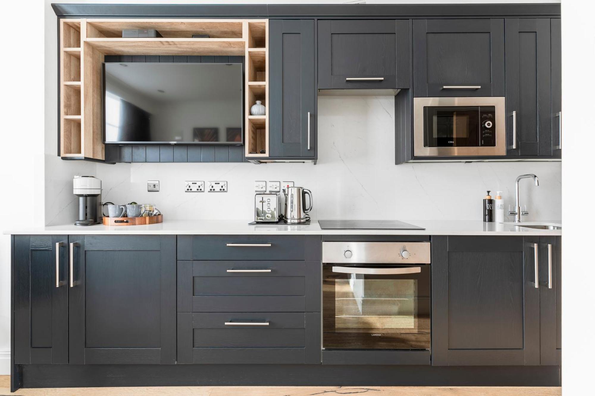 Modern Aptmt, 2 Stops To Central London, Smart Lock, Netflix Ealing Eksteriør bilde